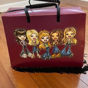 Vintage Bratz Dolls carrying case and accessories